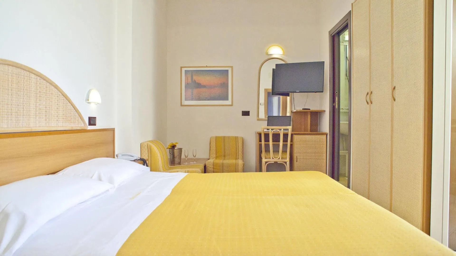 Hotel Vanni 3*, Misano Adriatico Italy