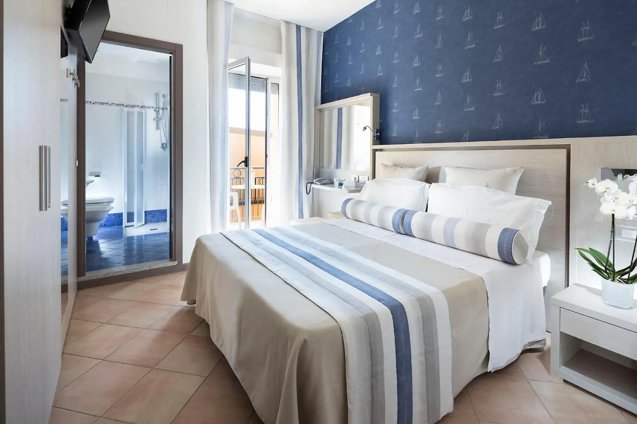 Hotel Vanni Misano Adriatico 3*,  Italia
