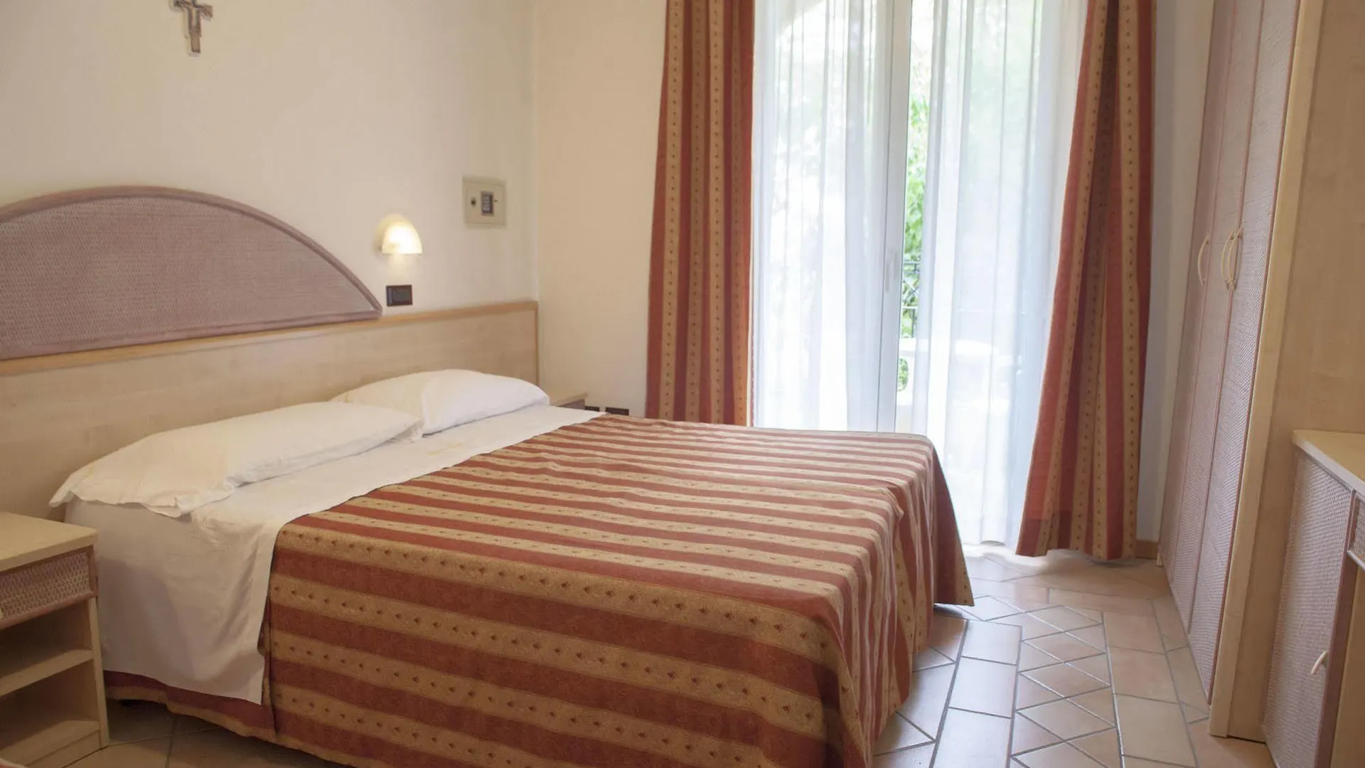 Hotel Vanni 3*, Misano Adriatico Italy